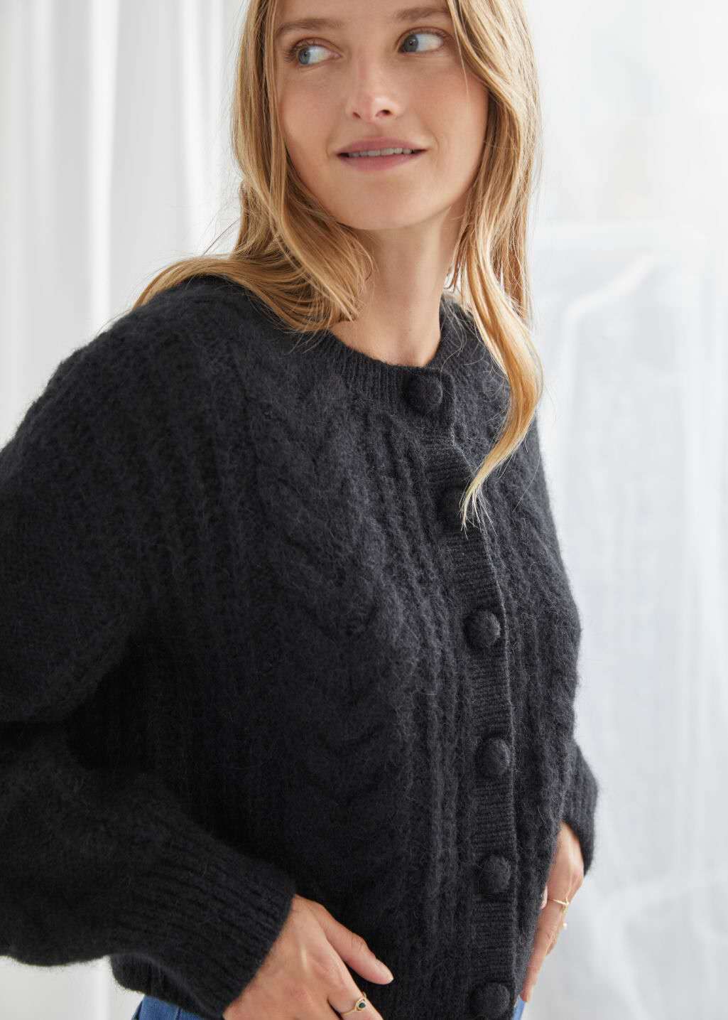 Half high neck cardigan women Elegant women's cardigan with half high-neck – a must-have wardrobe staple. 