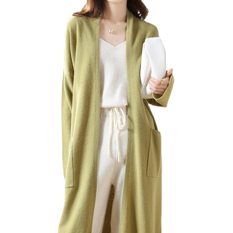 Trendy super long wool knit cardigan for women, ideal for colder weather.